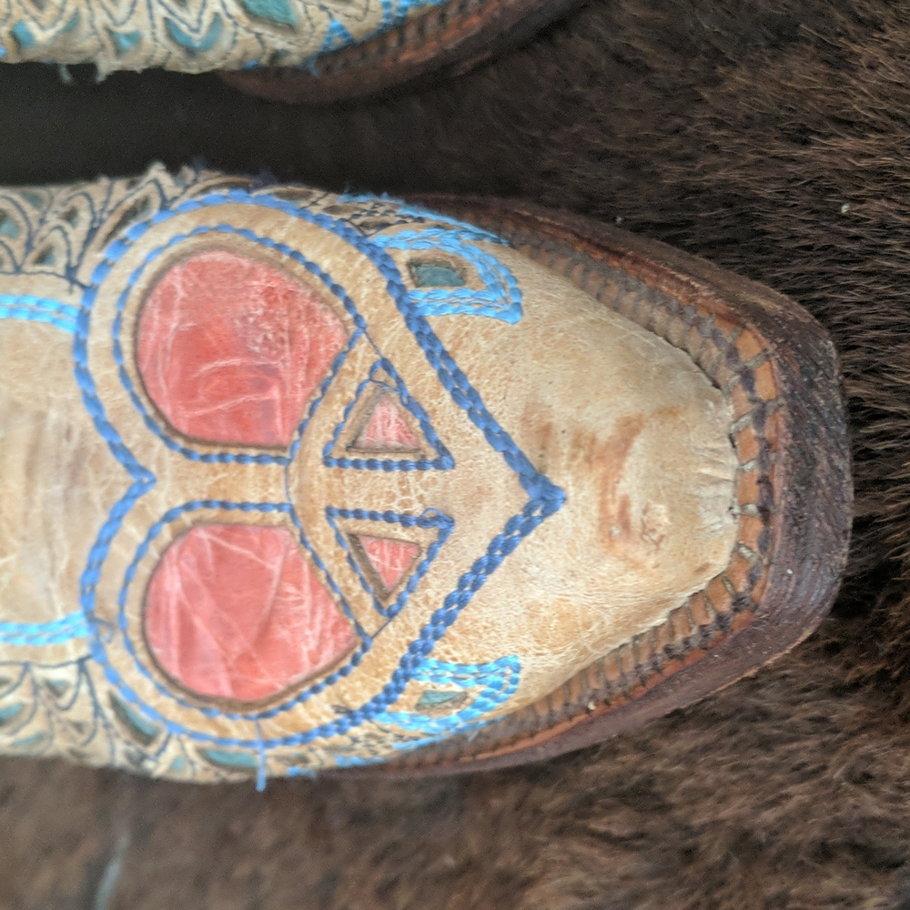 CORRAL A1976 wings & hearts distressed tan leather cowgirl boots snip toe sz 7 - Picture 13 of 16